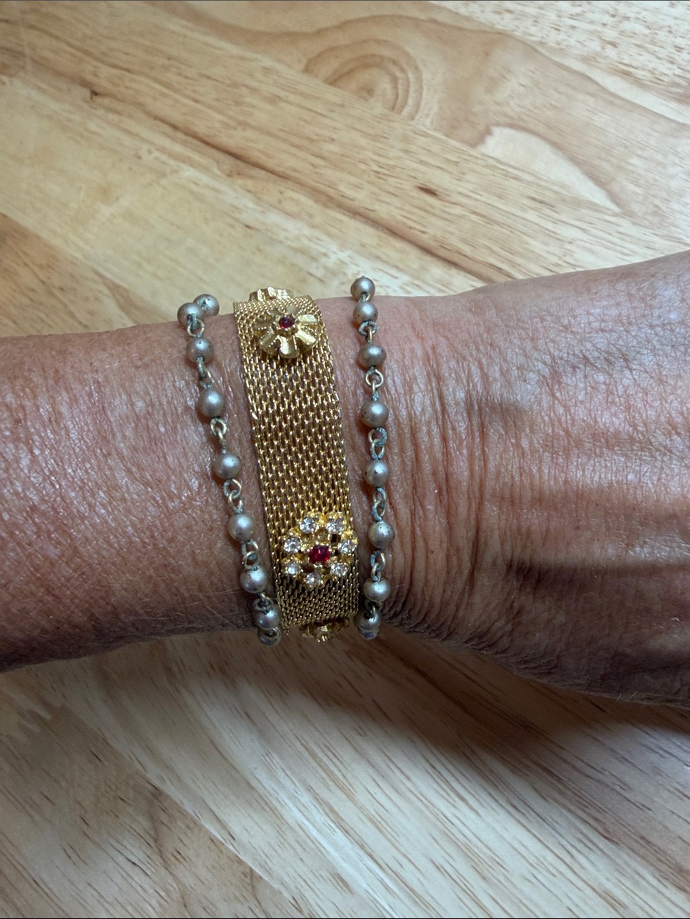 Vintage Gold-Tone Floral Mesh Bracelet with Red Stone, Pearl and Rhinestones